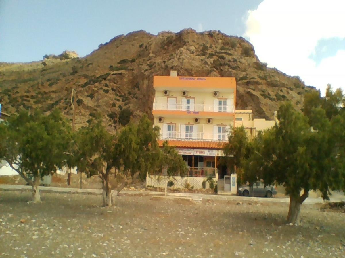Apollon Aparthotel Tsoutsouros  Exterior photo