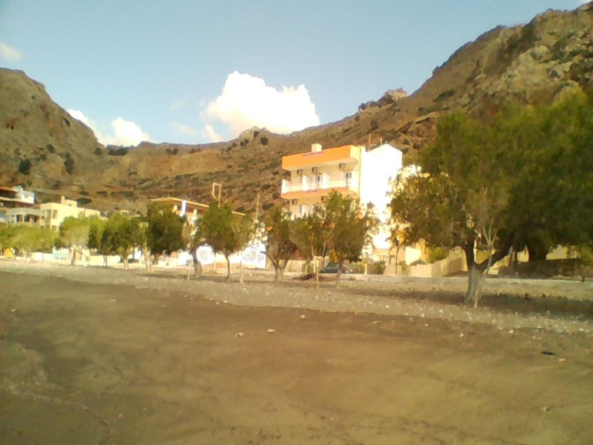 Apollon Aparthotel Tsoutsouros  Exterior photo